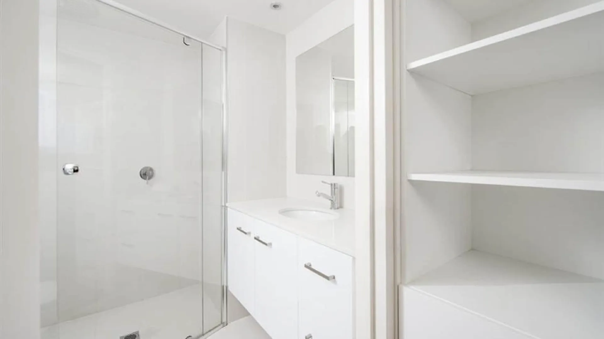 Paradise Centre Apartments Голд-Кост 4*,  Австралия
