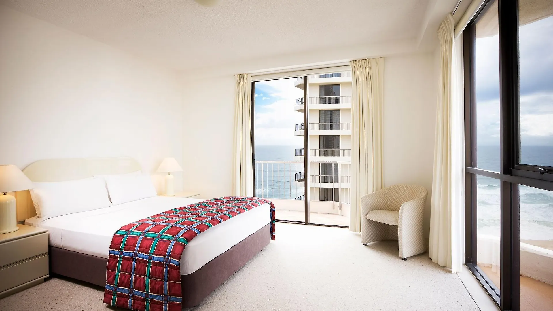 Апарт-отель Paradise Centre Apartments Голд-Кост
