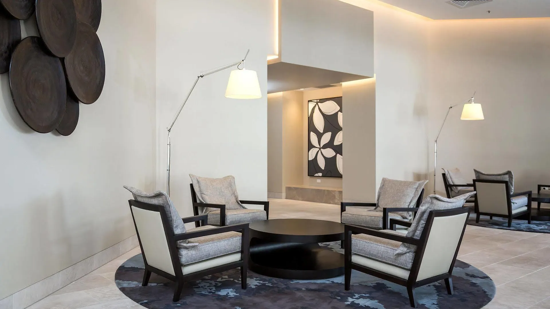 Paradise Centre Apartments Голд-Кост 4*,