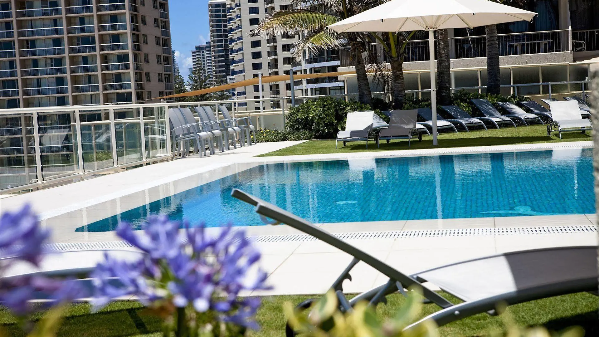Paradise Centre Apartments Голд-Кост 4*,  Австралия